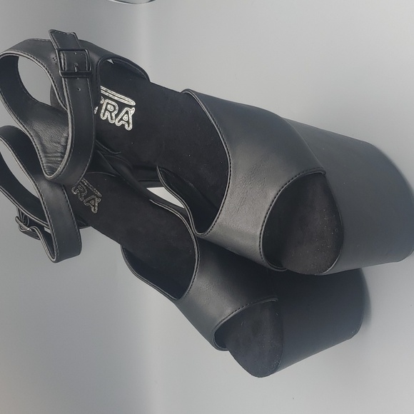 XTRA Exotic Dancer Performance Black Platforms Heels - Picture 4 of 12